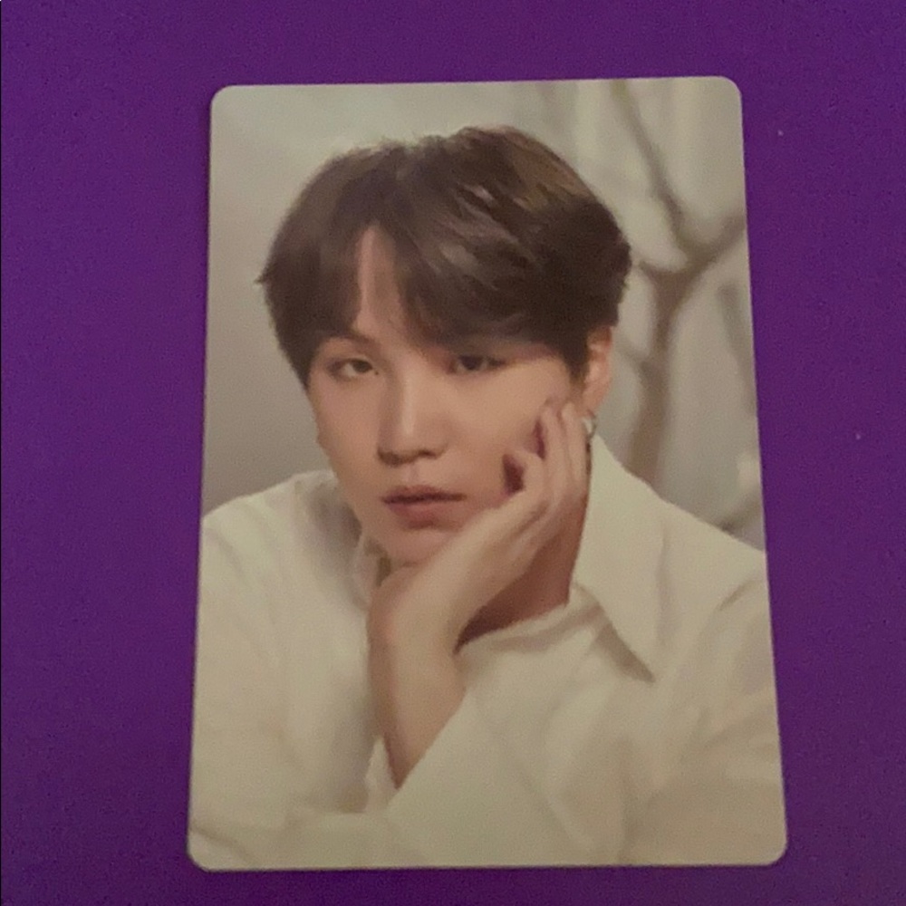 BTS map of the soul tour mini photocard Suga 4/8